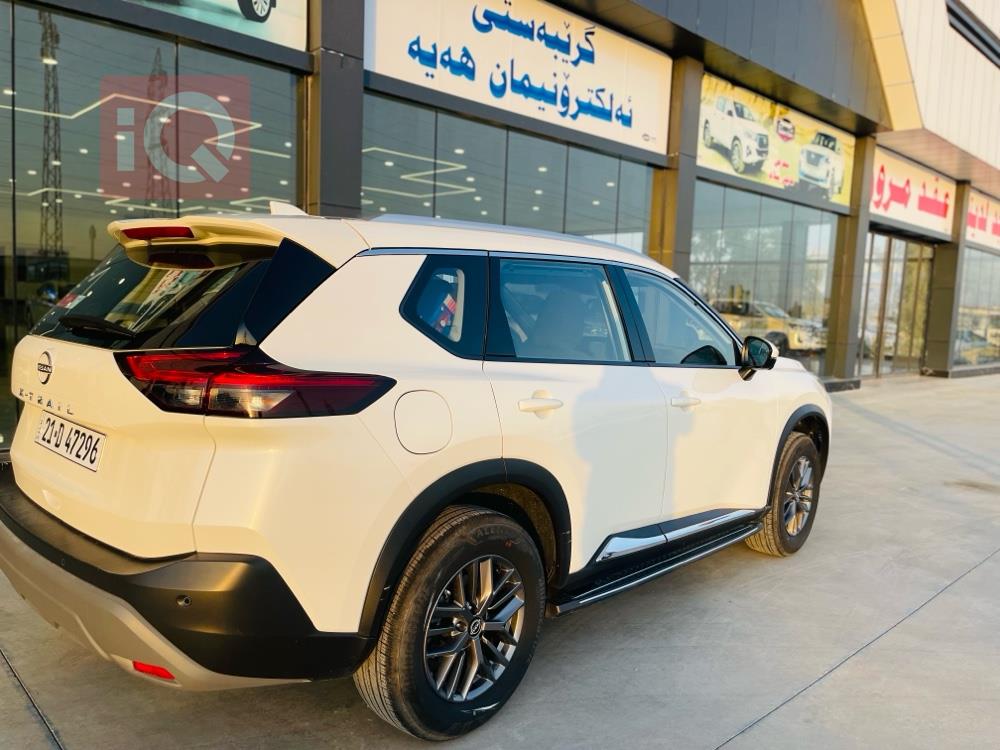 نيسان إكس تريل